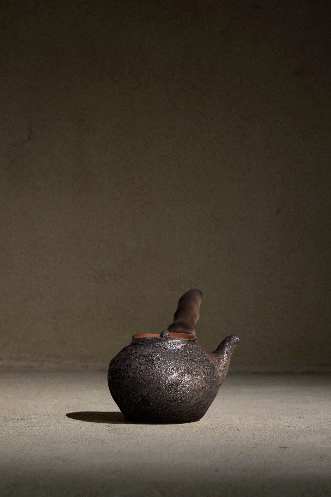 Charcoal Teapot | 250ml | Wood Handle