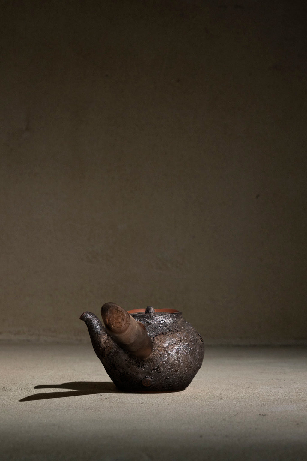 Charcoal Teapot | 250ml | Wood Handle