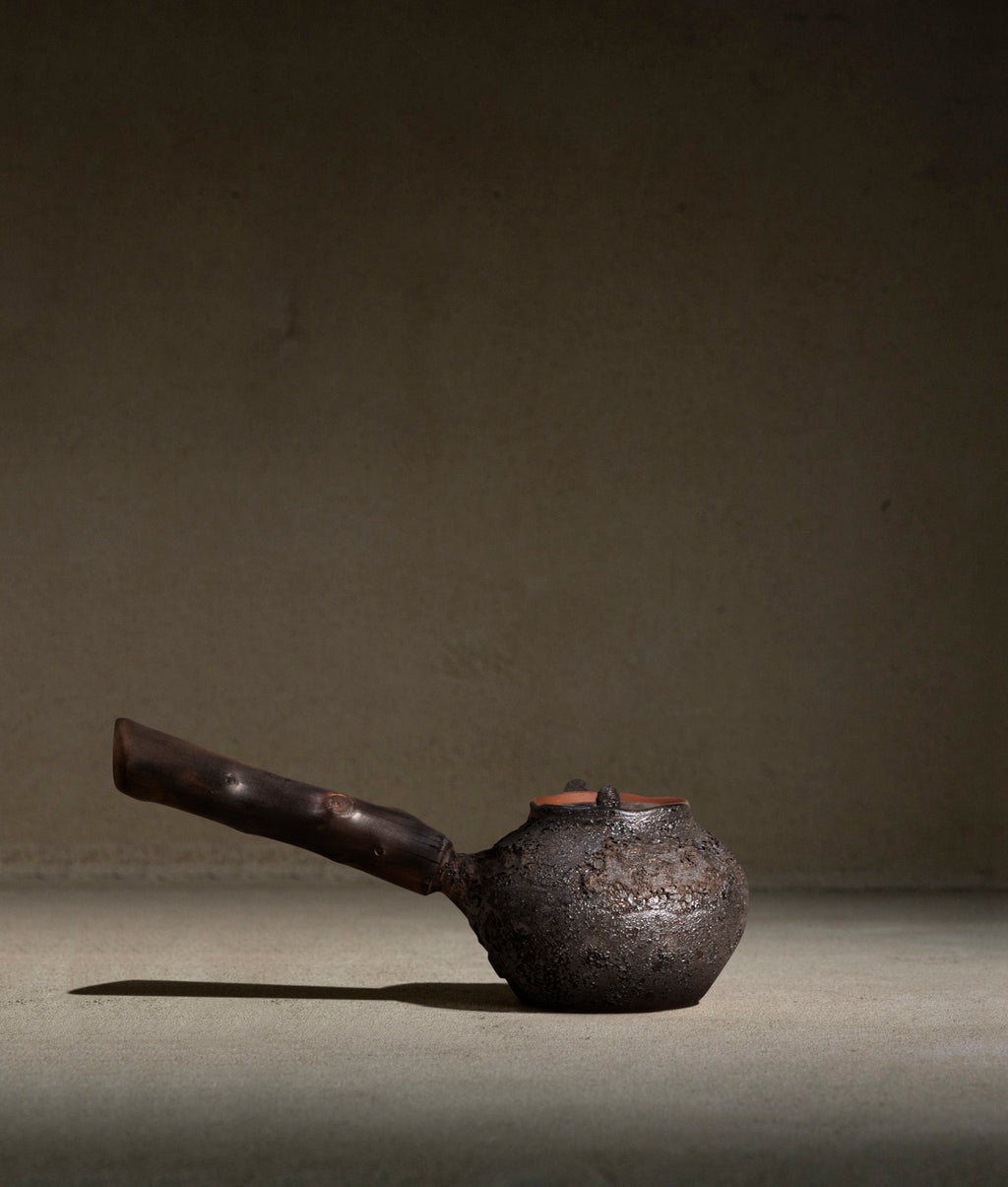 Charcoal Teapot | 250ml | Wood Handle