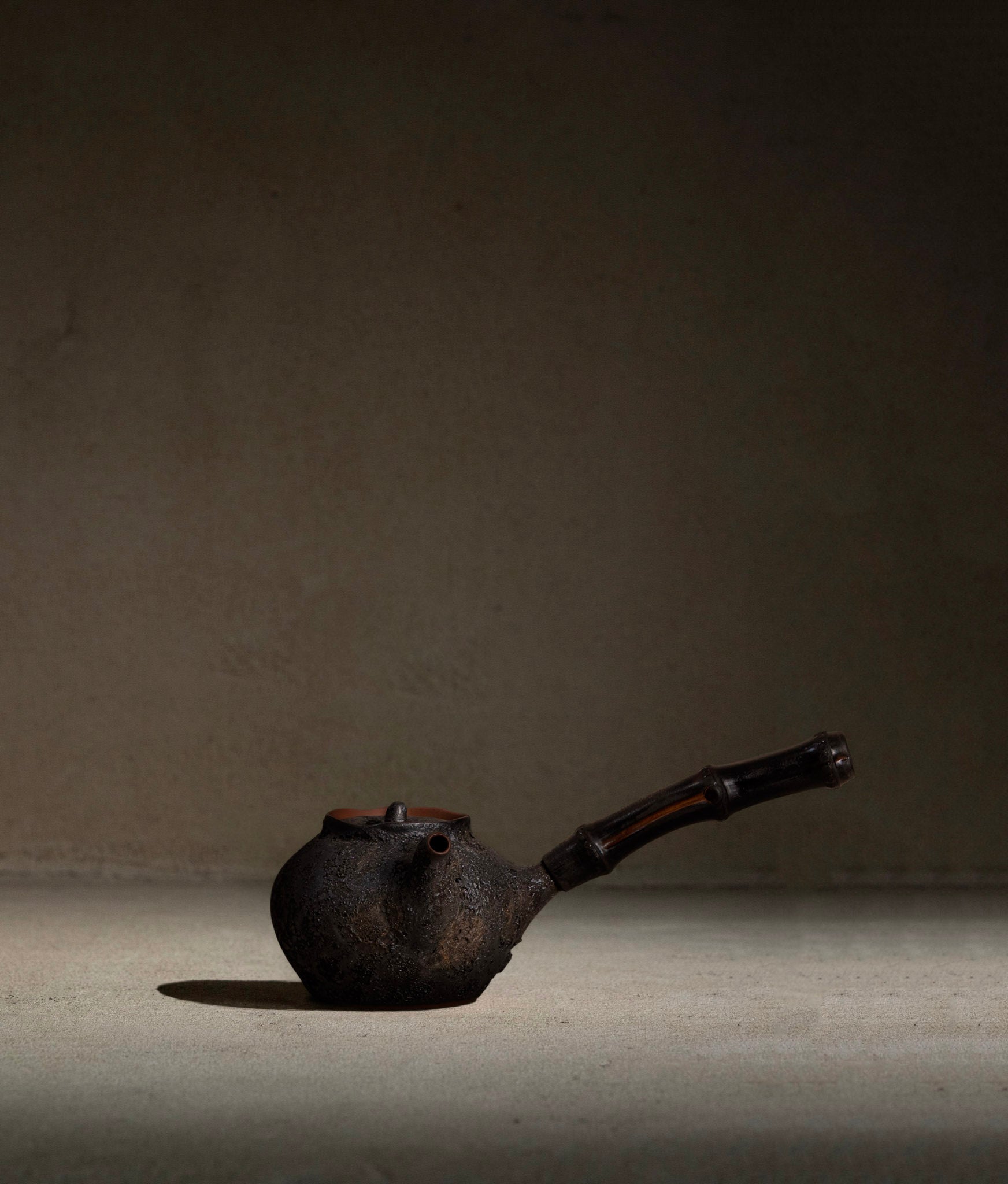 Charcoal Teapot | 250ml | Bamboo Handle
