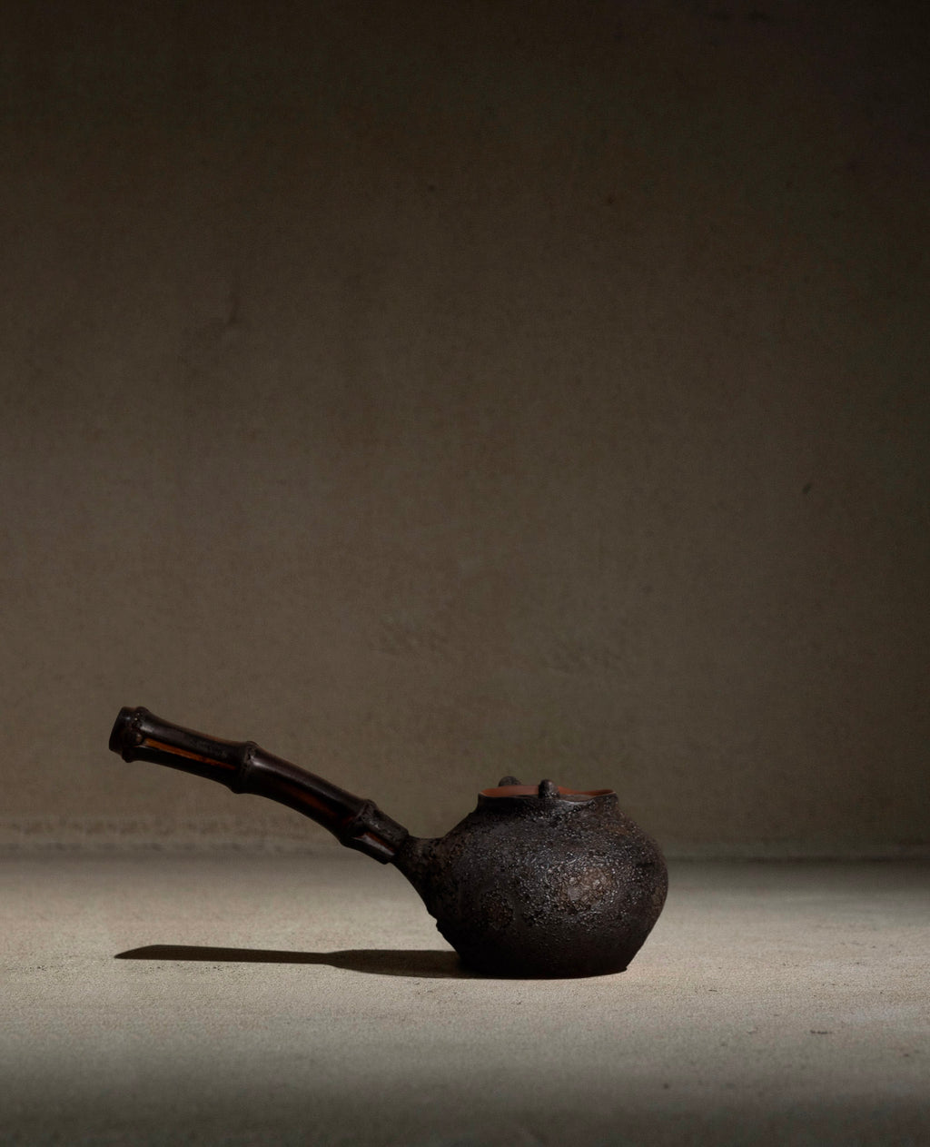 Charcoal Teapot | 250ml | Bamboo Handle