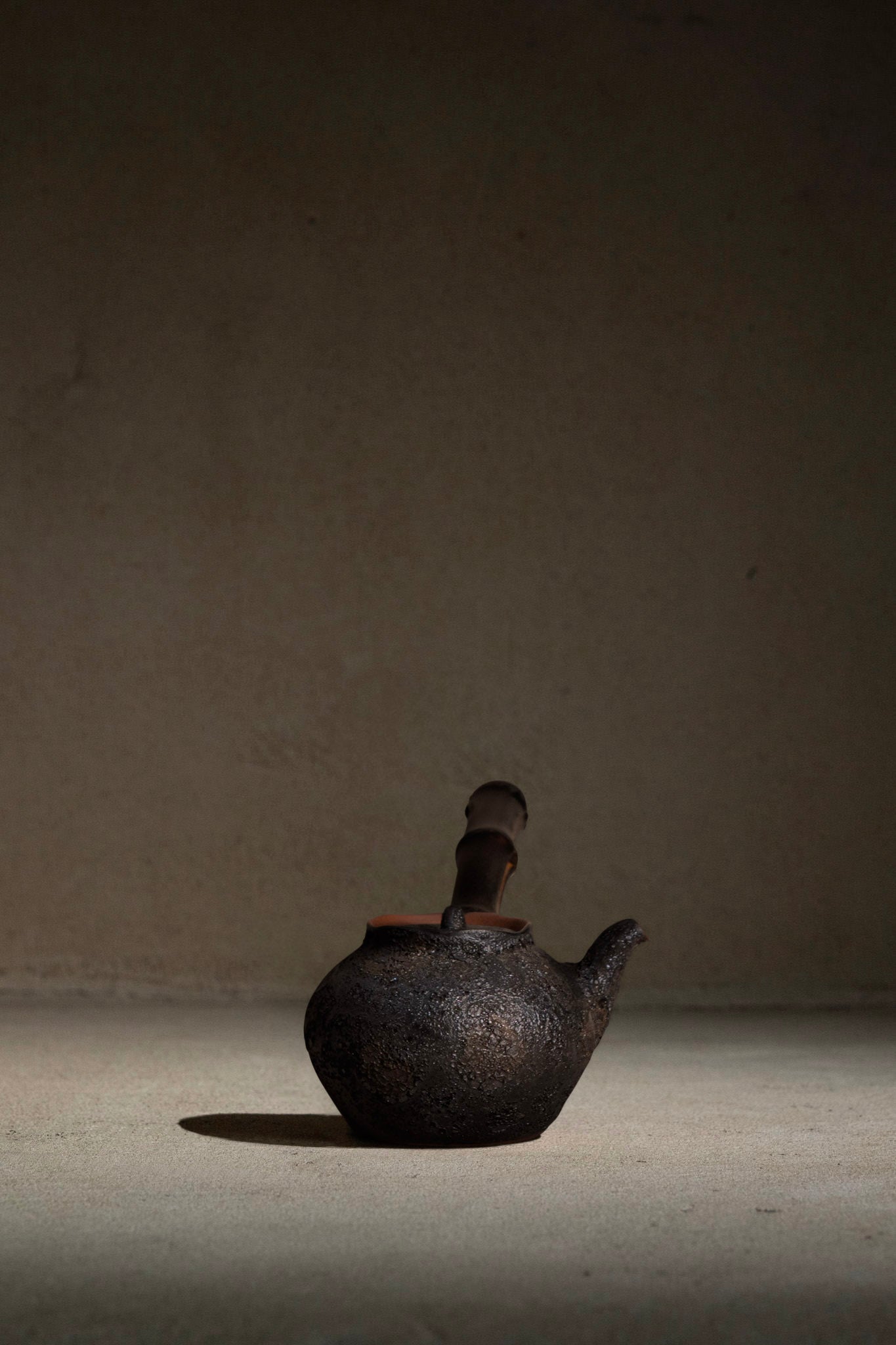 Charcoal Teapot | 250ml | Bamboo Handle