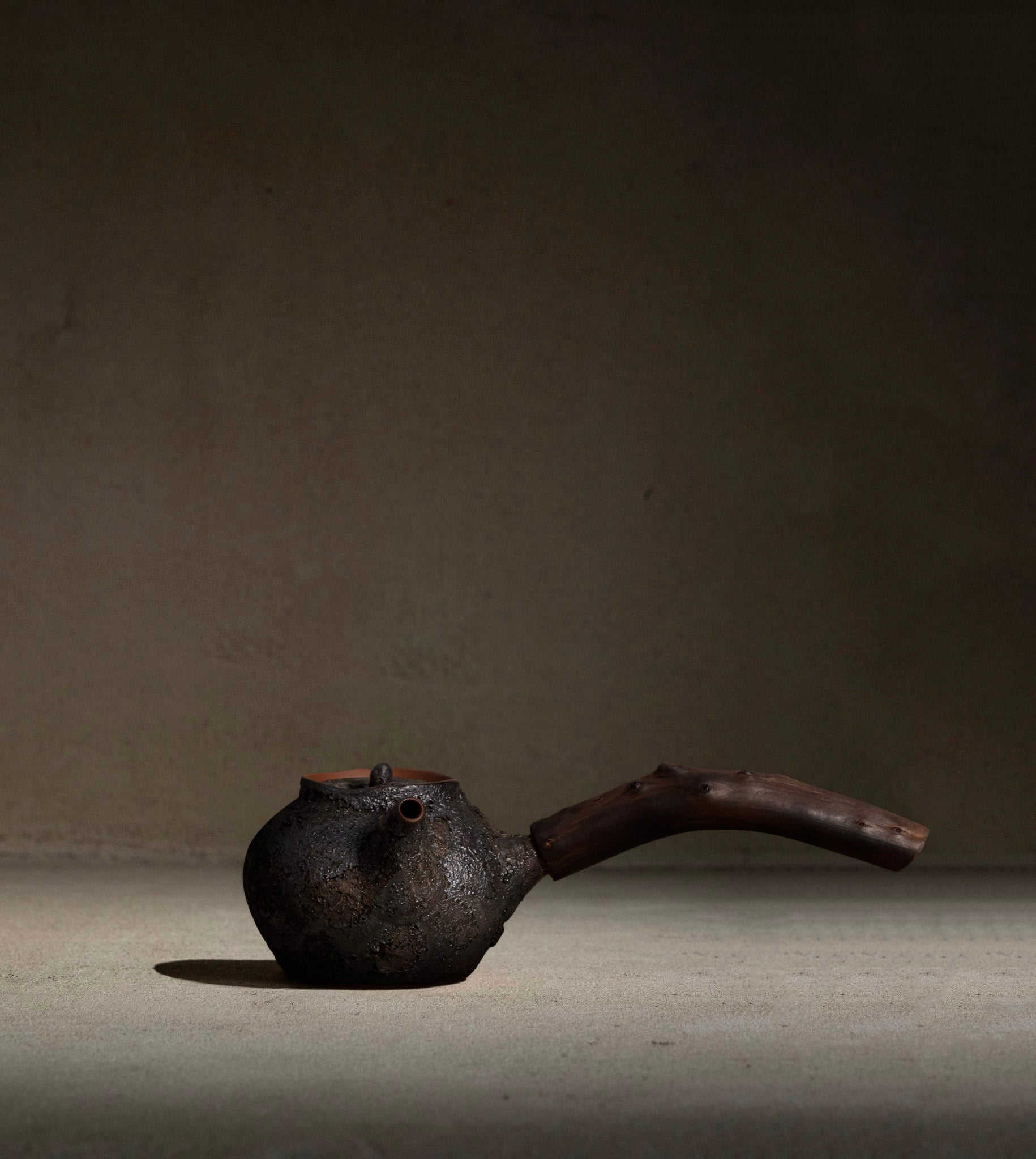 Charcoal Teapot | 250ml | Wood Handle