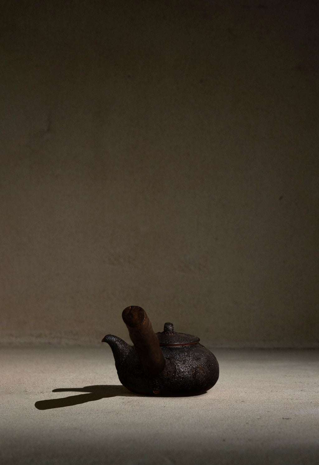 Charcoal Teapot | 450ml | Wood Handle