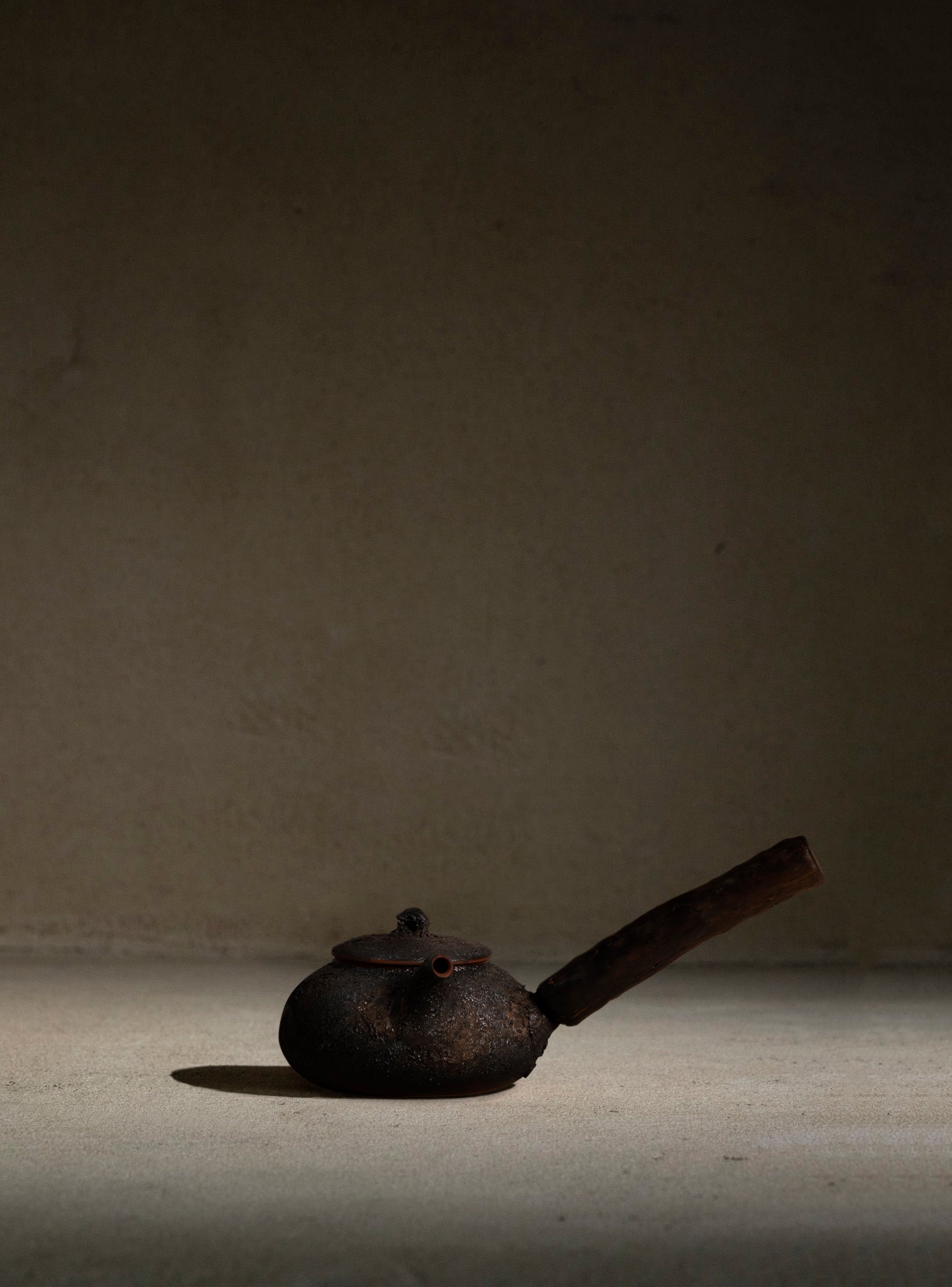 Charcoal Teapot | 450ml | Wood Handle