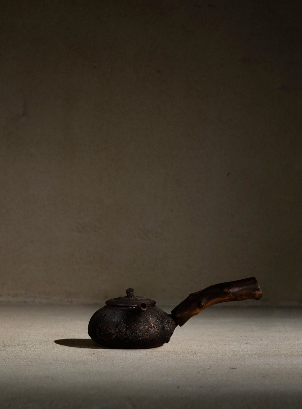 Charcoal Teapot | 450ml | Wood Handle