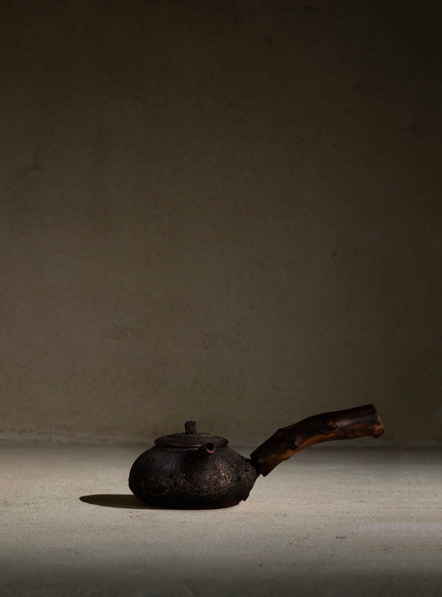 Charcoal Teapot | 450ml | Wood Handle