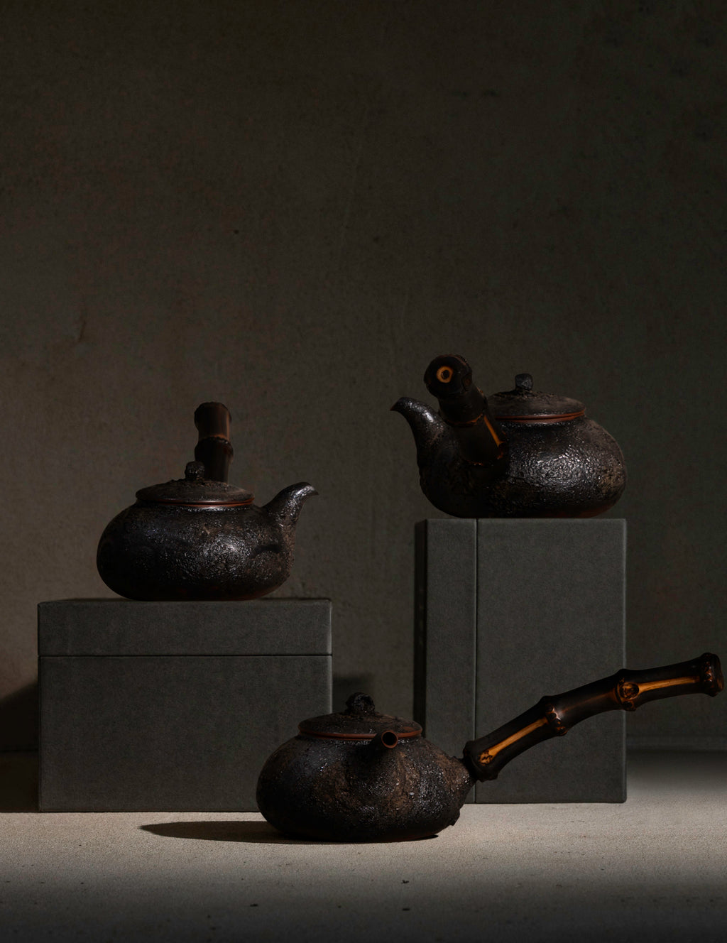 Charcoal Teapot | 450ml | Bamboo Handle
