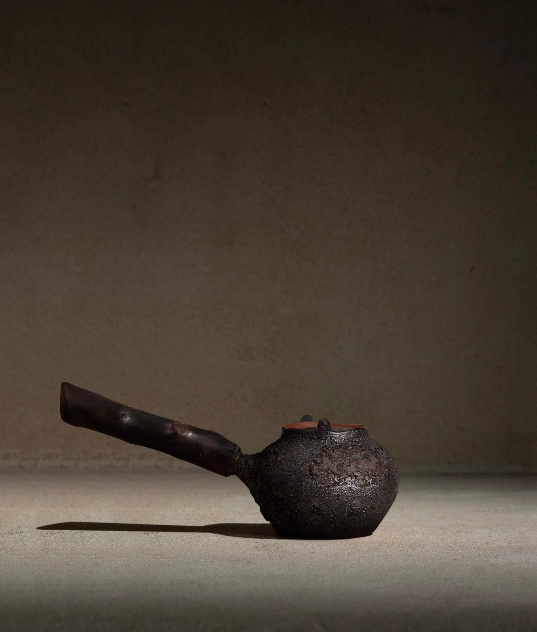 Charcoal Teapot | 250ml | Wood Handle