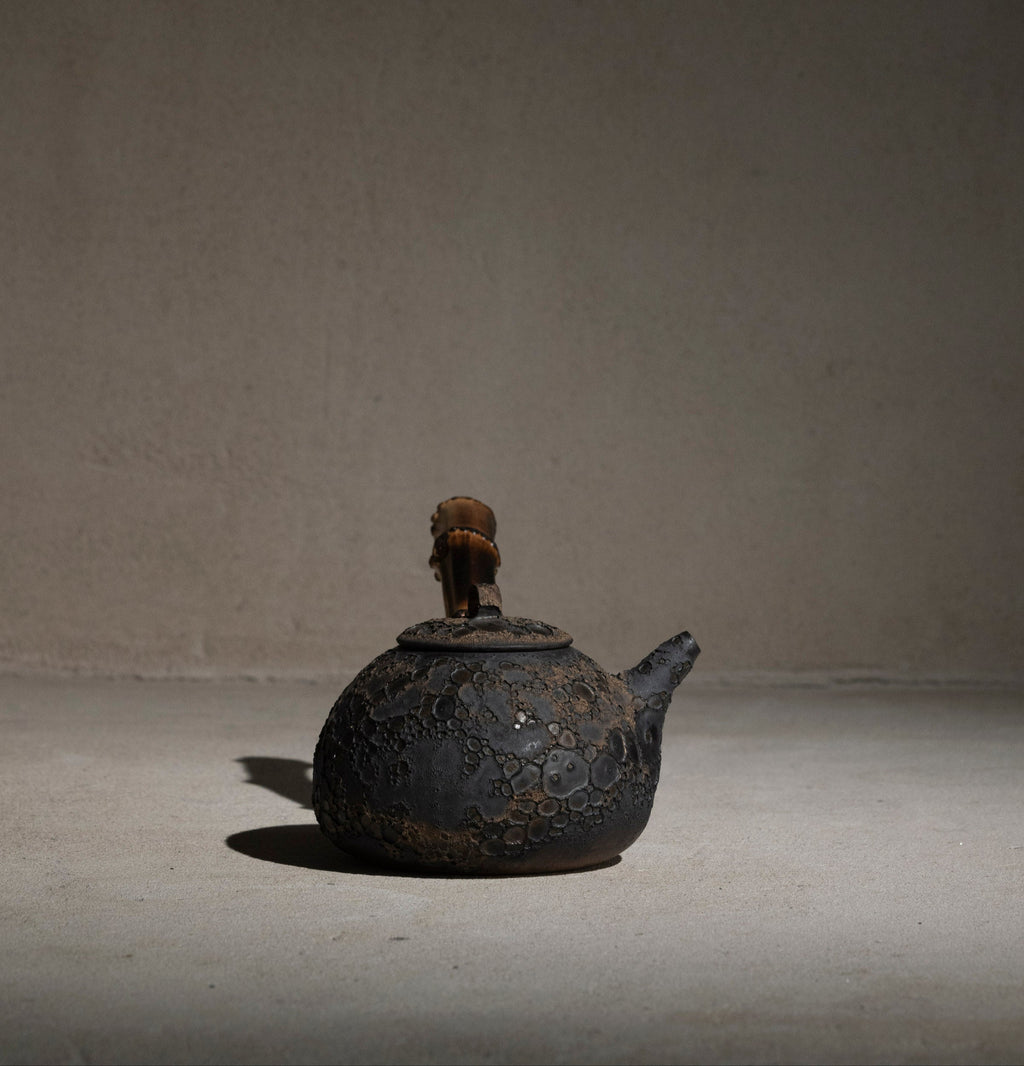 Wabi Wood Handle Teapot | 700-800ml