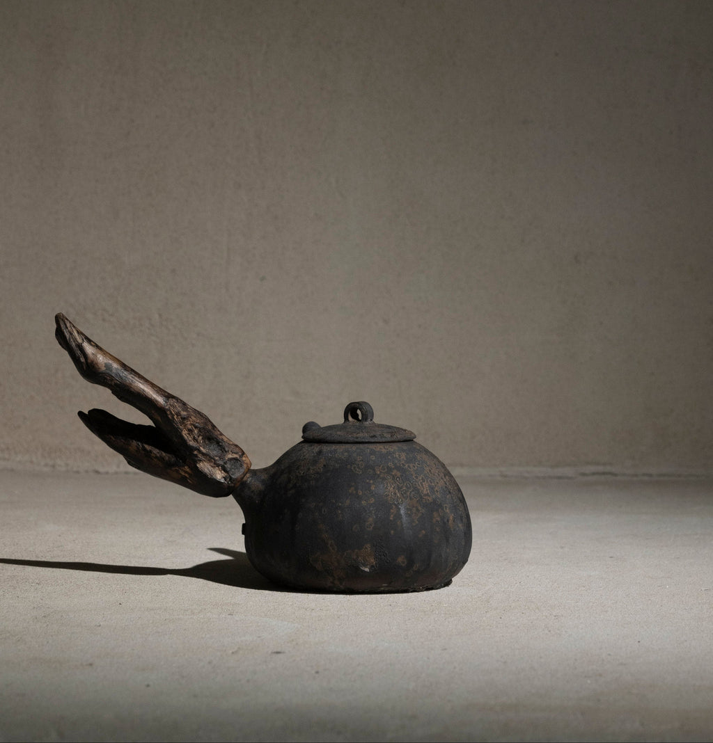 Wabi Wood Handle Teapot | 700-800ml