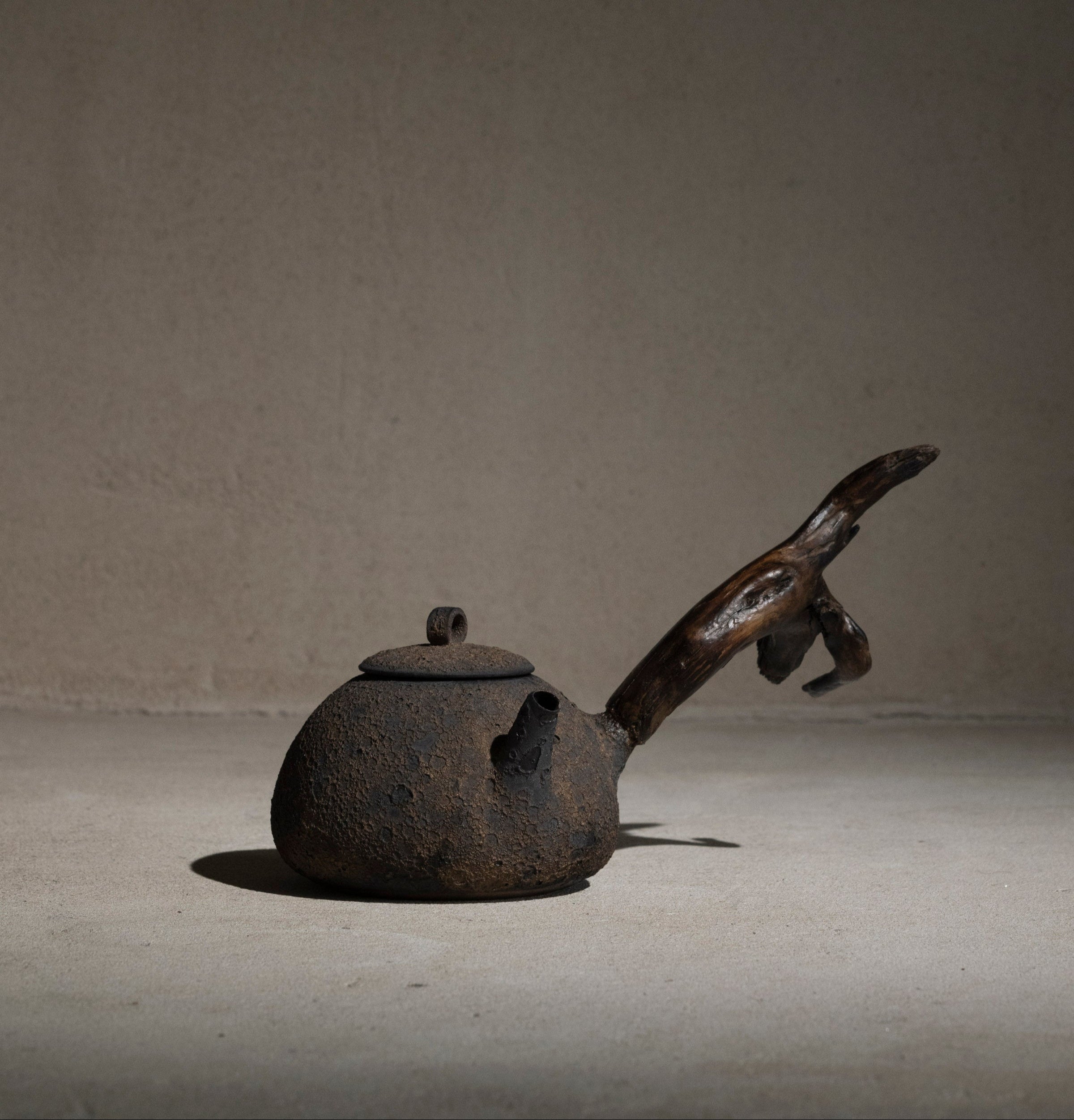Wabi Wood Handle Teapot | 700-800ml
