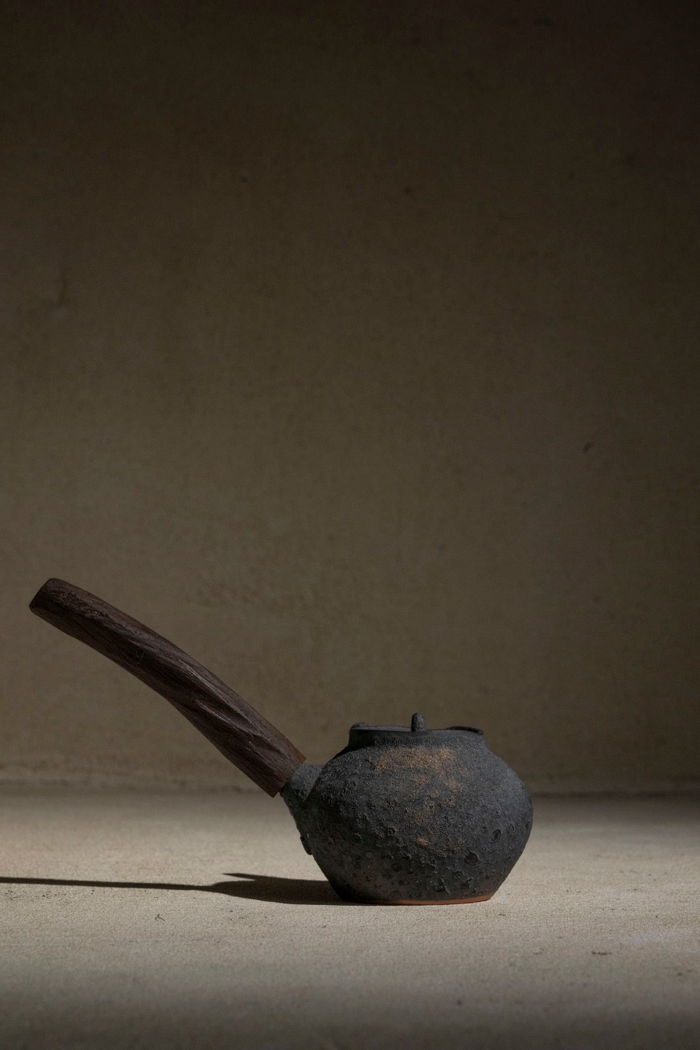 Wood Handle Teapot 250ml Dark