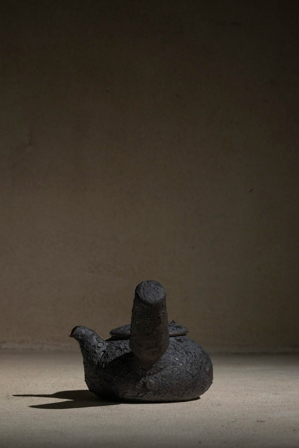 Obsidian Teapot 450ml Clay Handle