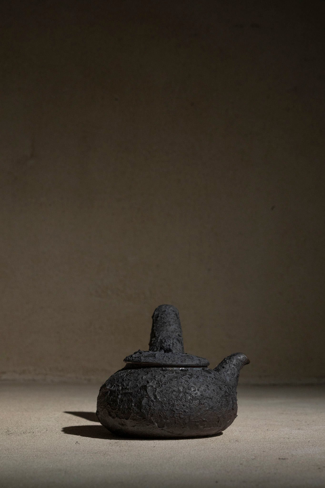 Clay Handle Teapot | 450ml | Charcoal