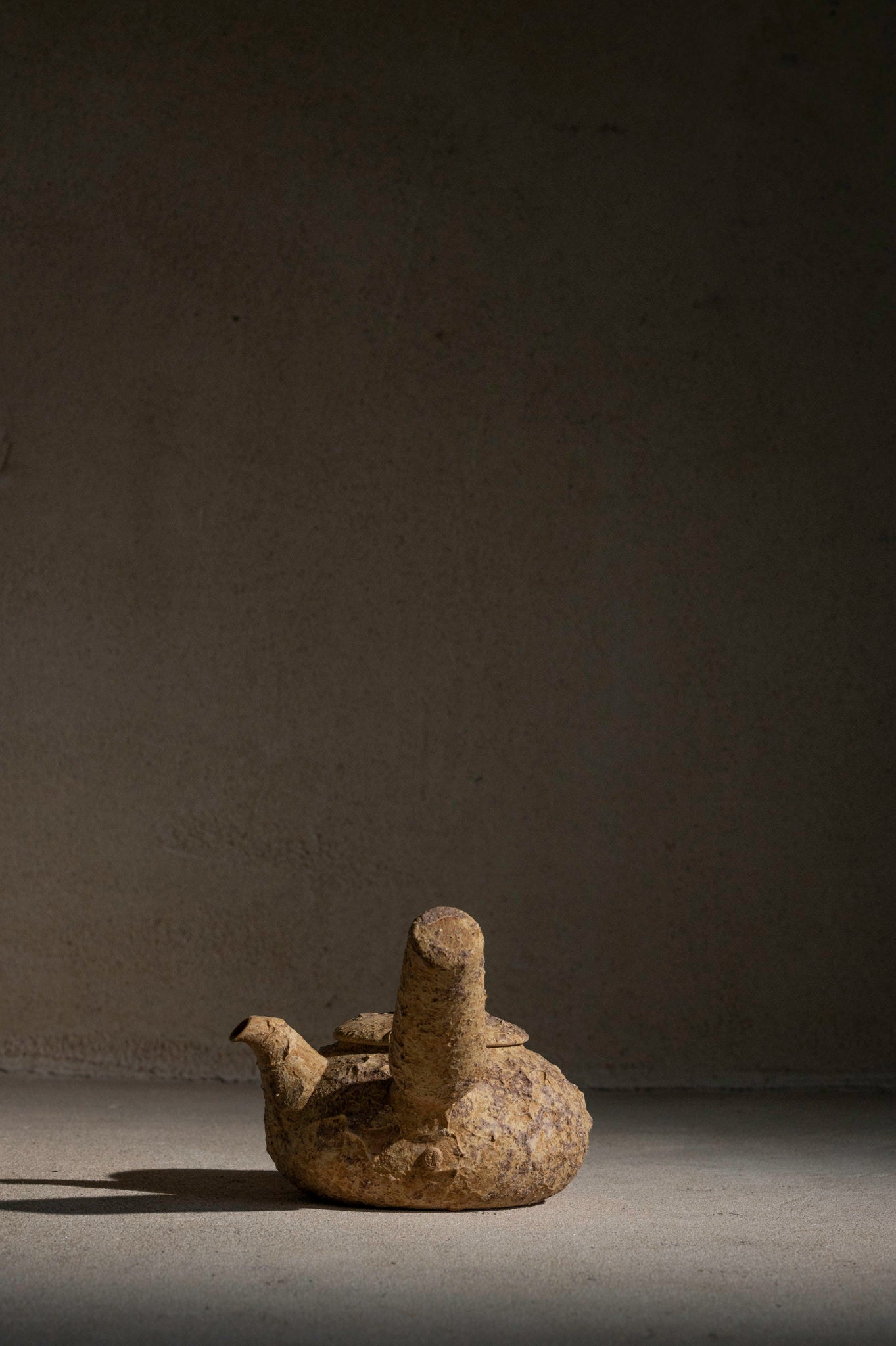 Clay Handle Teapot Light