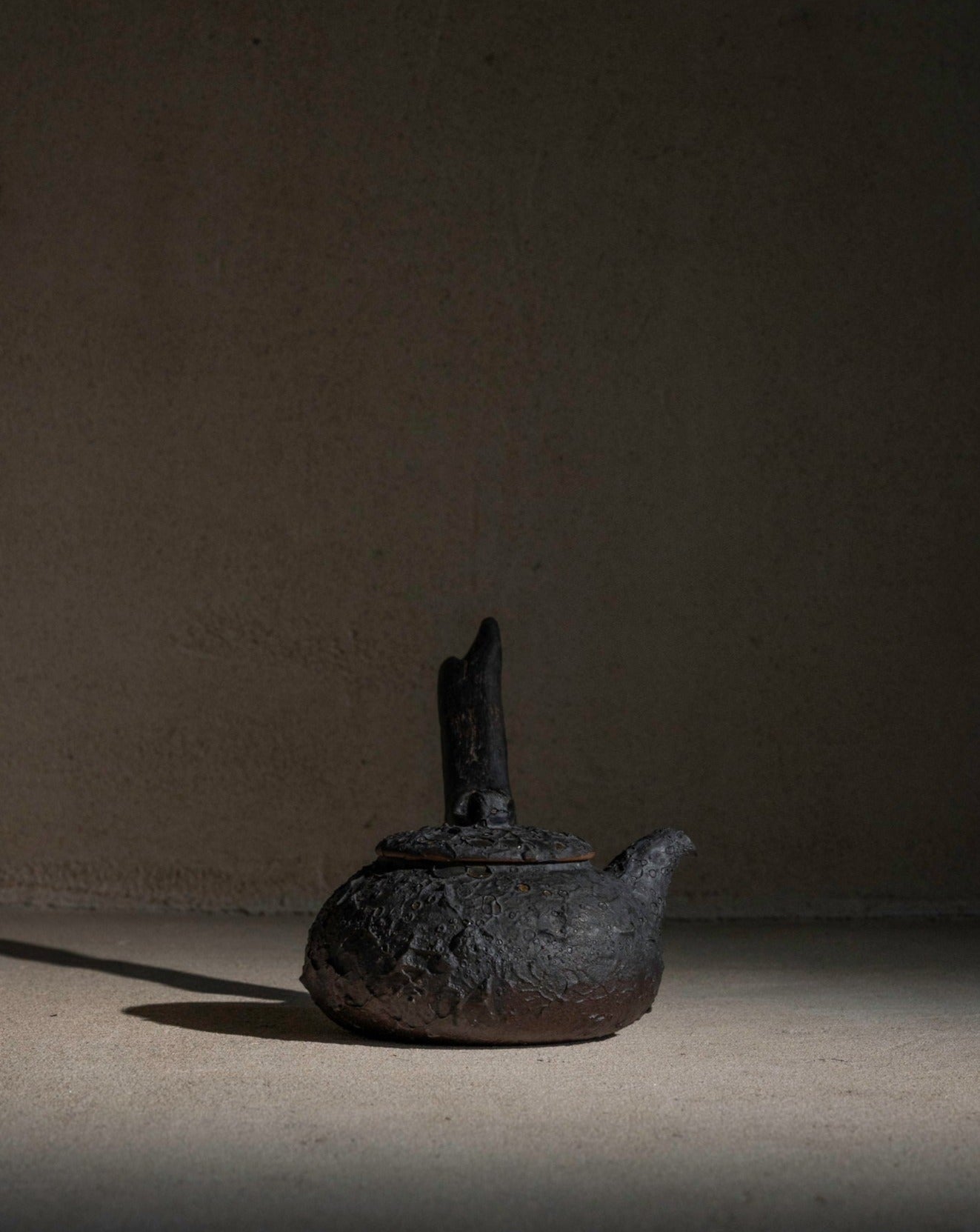 Wood Handle Teapot 450ml Charcoal