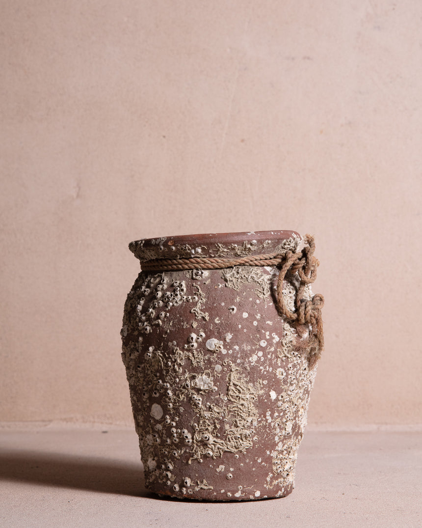 Cloud Hidden | Antique collection | Vase